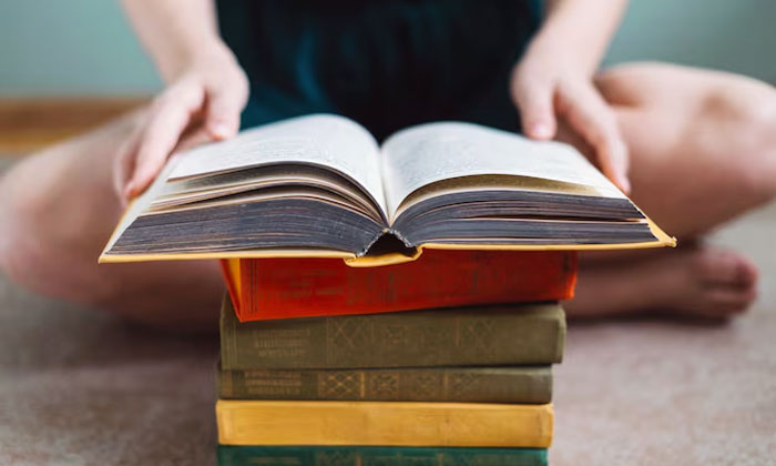 artikel tentang resensi buku