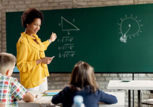 Strategis Guru Menghadapi Generasi Digital